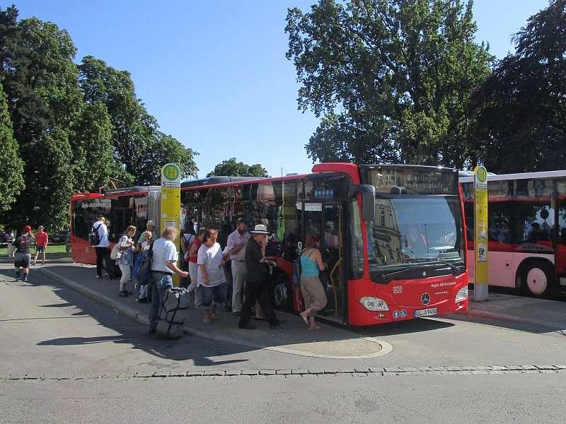 Bus der Seelinie von Friedrichshafen nach Meersburg