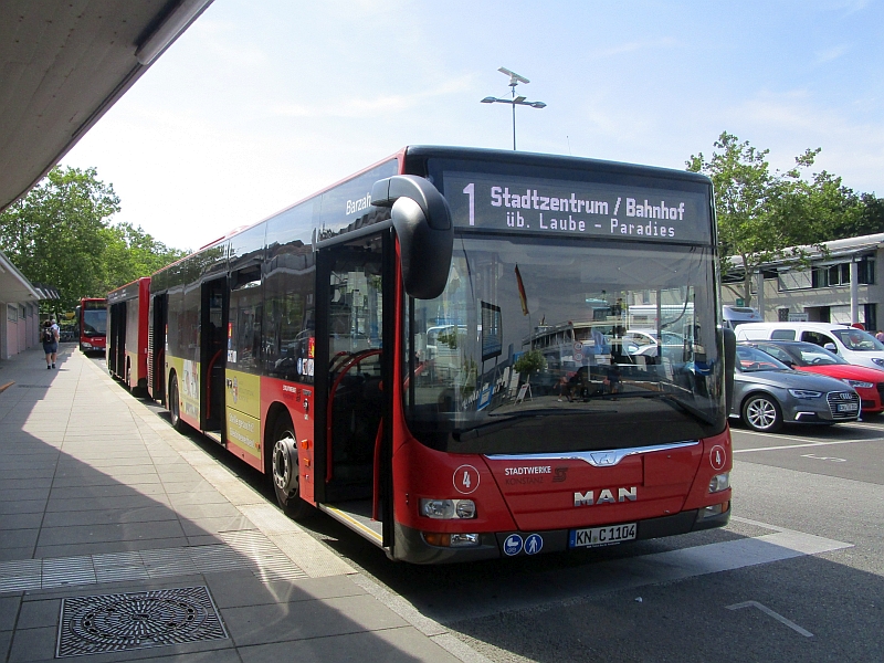 Buszug der Stadtwerke Konstanz am Fähranleger