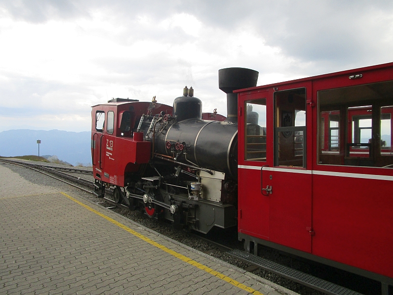 Lok Z 13 der Schafbergbahn nach der Ankunft an der Bergstation