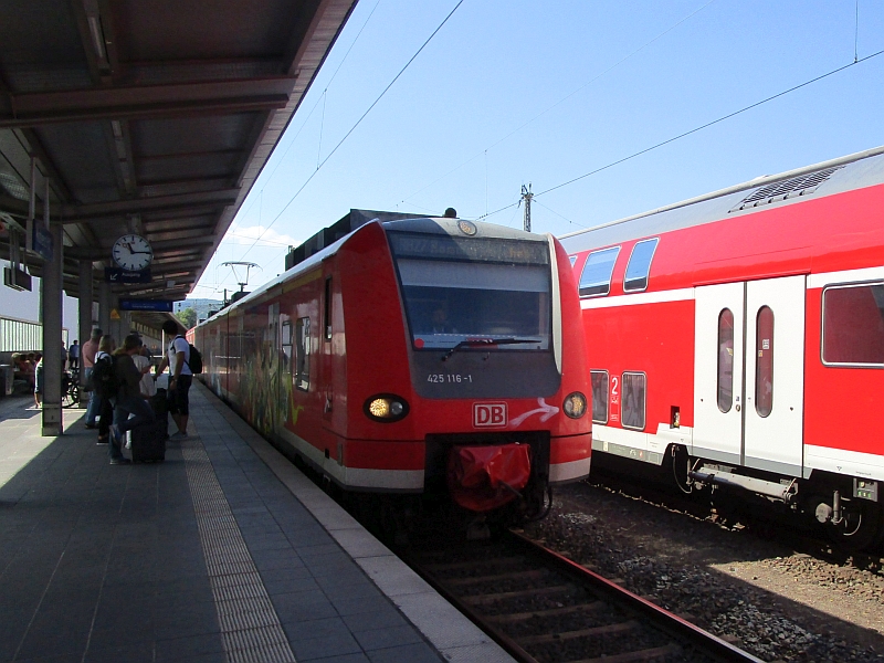 Elektrotriebzug der Baureihe 425 in Koblenz