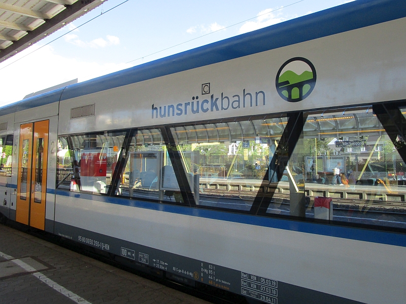 Logo der Hunsrückbahn mit dem Hubertus-Viadukt