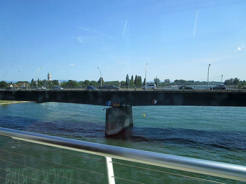 Querung des Rheins mit der Straßenbahn