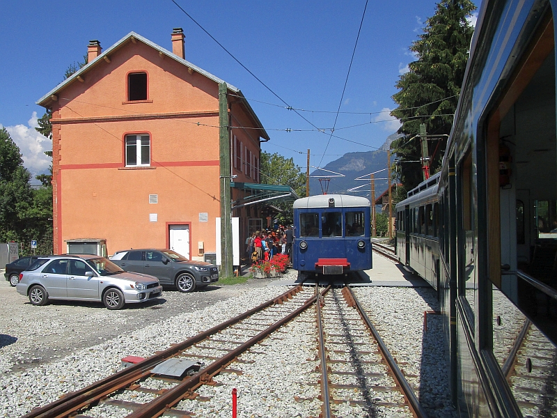 Kreuzung mit Zug 'Marie' am Bahnhof Saint-Gervais