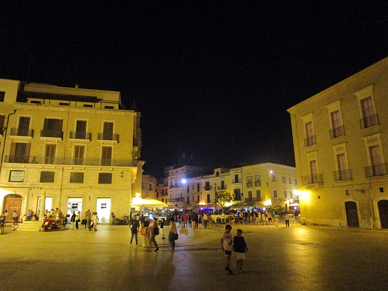Marktplatz Piazza Mercantile in Bari