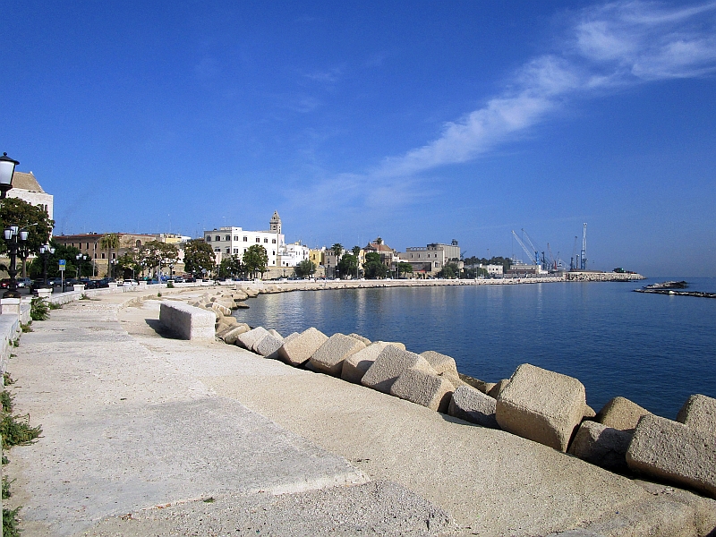 Hafenpromenade von Bari