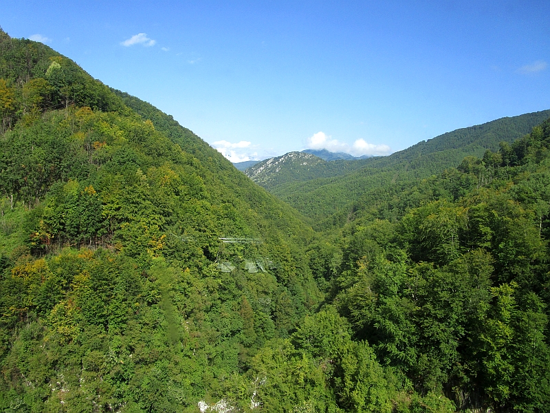 Bewaldete Täler im Herzen Montenegros