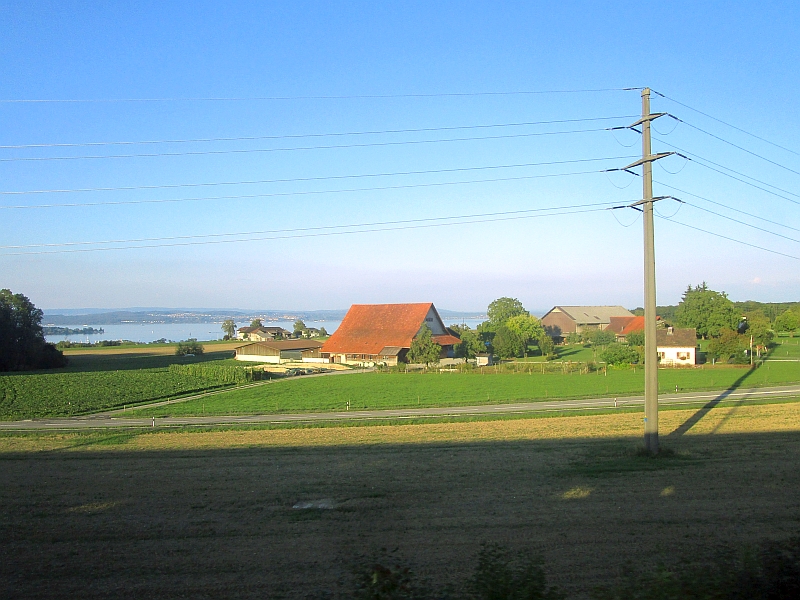 Blick vom Zug über den Bodensee