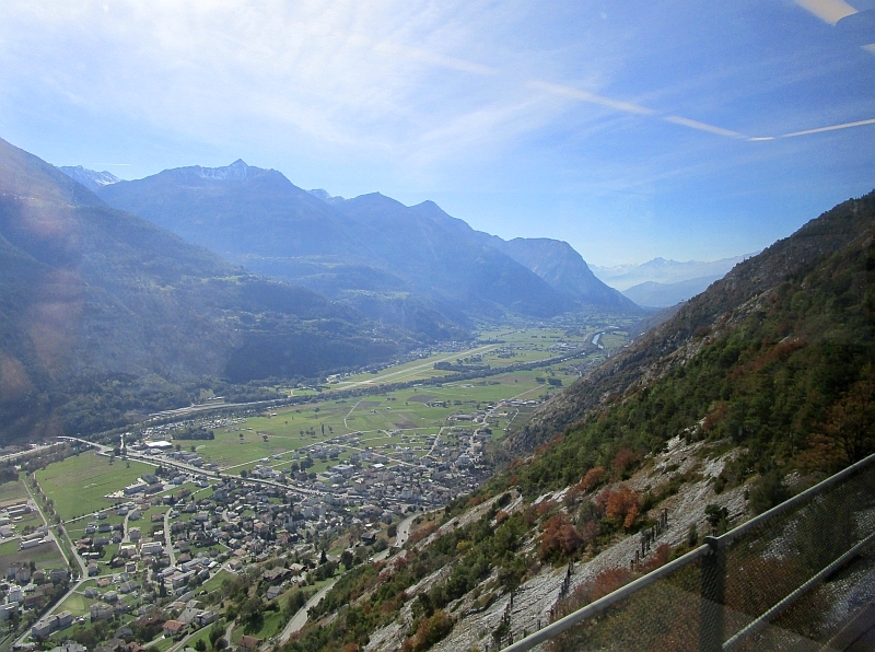 Panoramablick über das Rhonetal