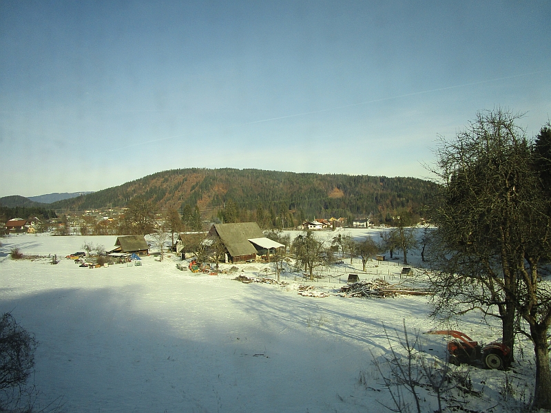 Fahrt auf der Karawankenbahn durch Österreich
