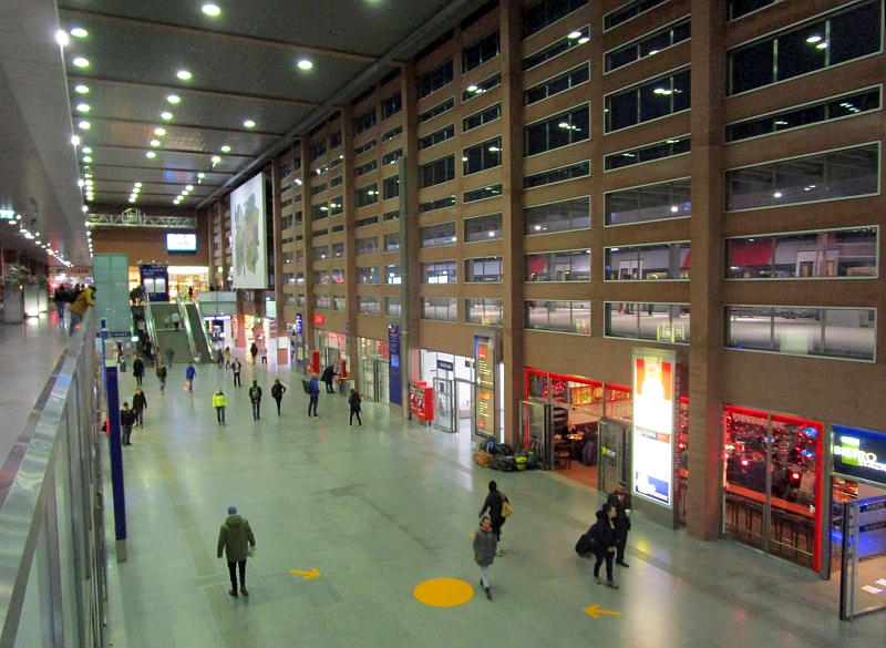 Empfangshalle im Hauptbahnhof Innsbruck