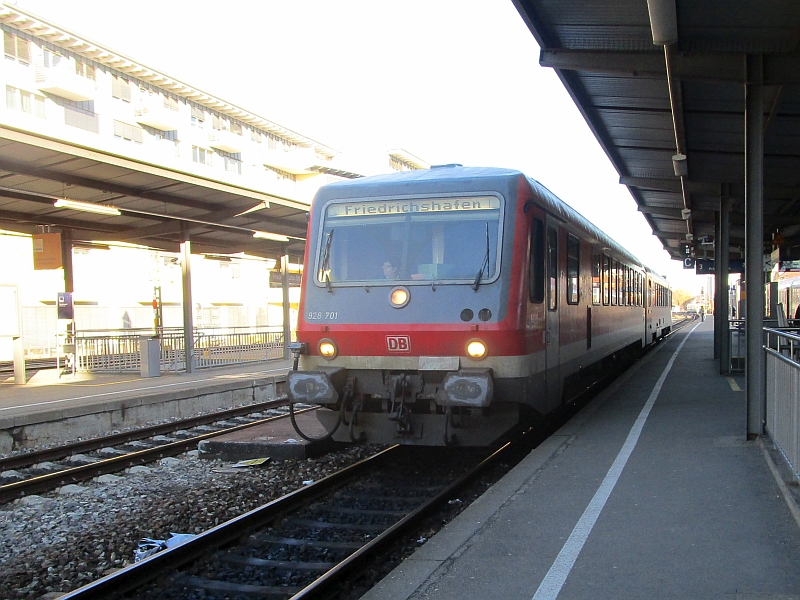 Dieseltriebzug der Baureihe 628 im Bahnhof Friedrichshafen Stadt