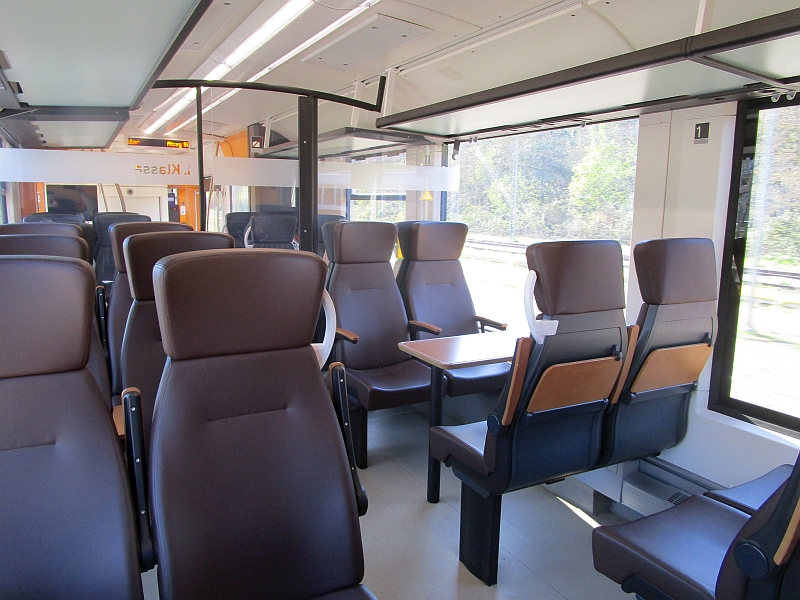 Erste Klasse im LINT-Triebzug von DB Regio