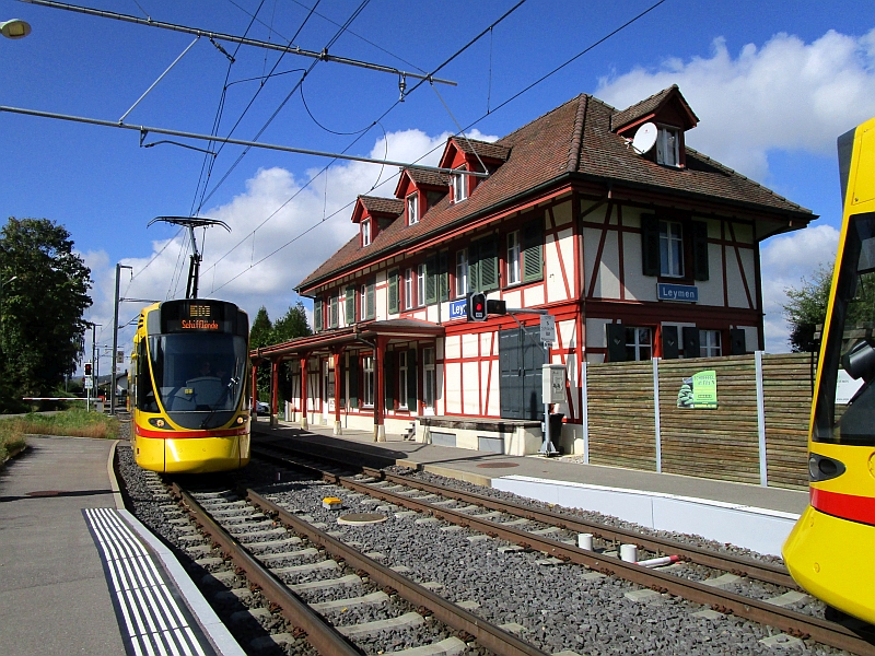 Zugkreuzung am Bahnhof Leymen