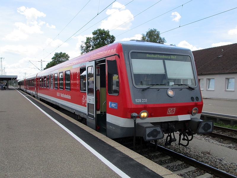 Dieseltriebzüge der Baureihe 628 zur Fahrt von Crailsheim nach Aschaffenburg