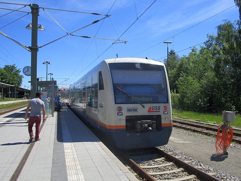 Regioshuttle-Dieseltriebzug der SWEG in Freudenstadt