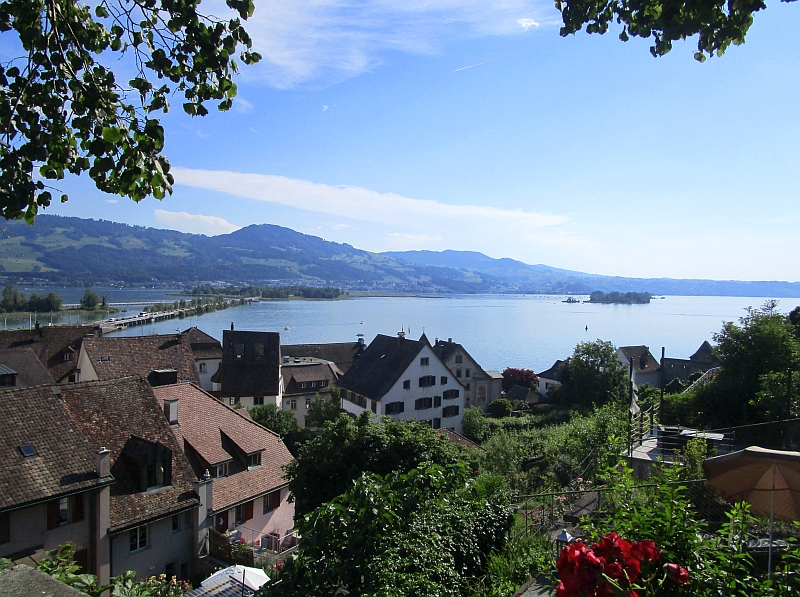Seedamm und Insel Lützelau im Zürichsee