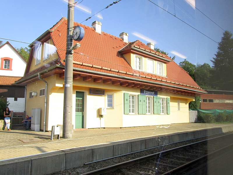 Bahnhofsgebäude Etzenrot