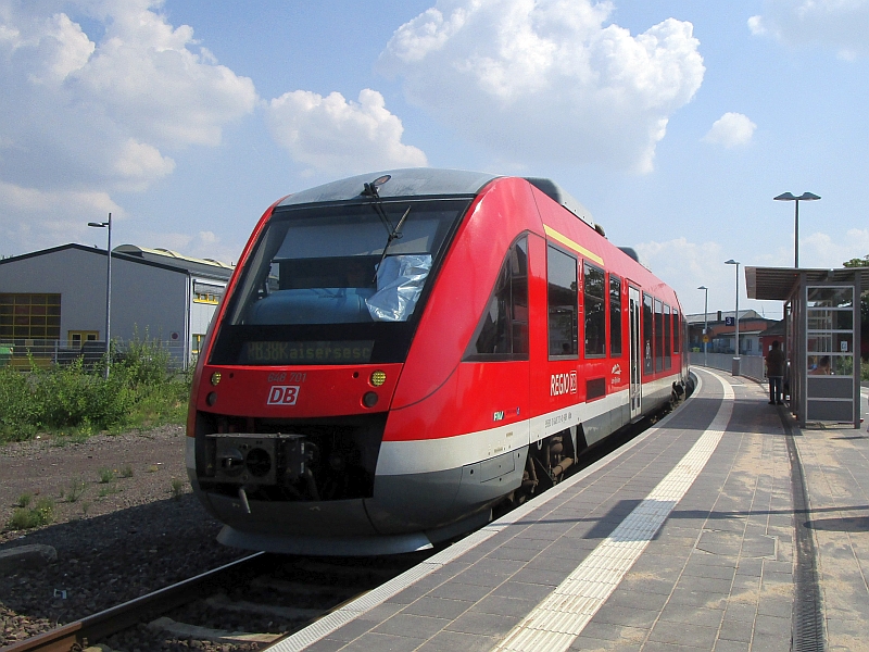 LINT-Dieseltriebzug in Mayen Ost