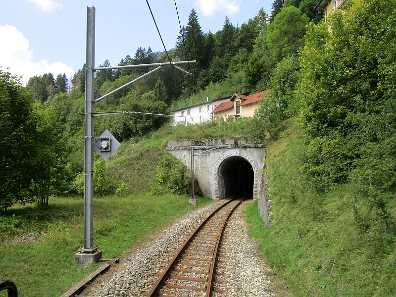 Ausfahrt aus dem La Combe-Monterban-Tunnel