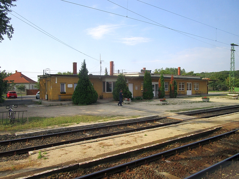Bahnhof Pétfürdő