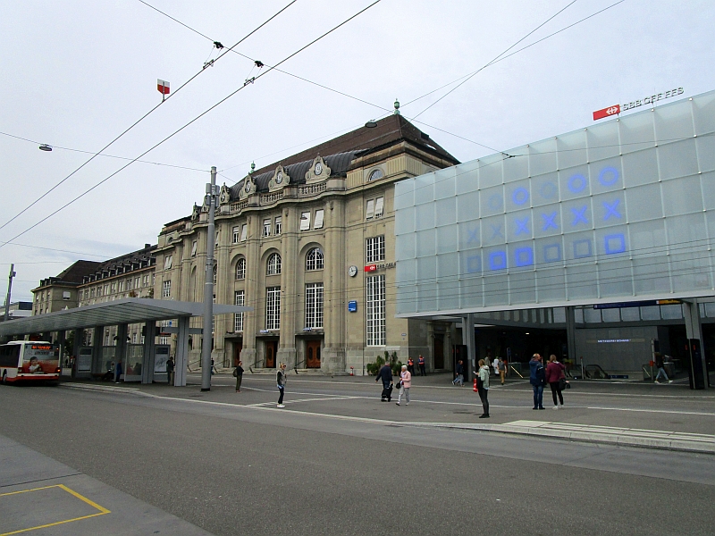 Binäre Uhr am Bahnhof St. Gallen