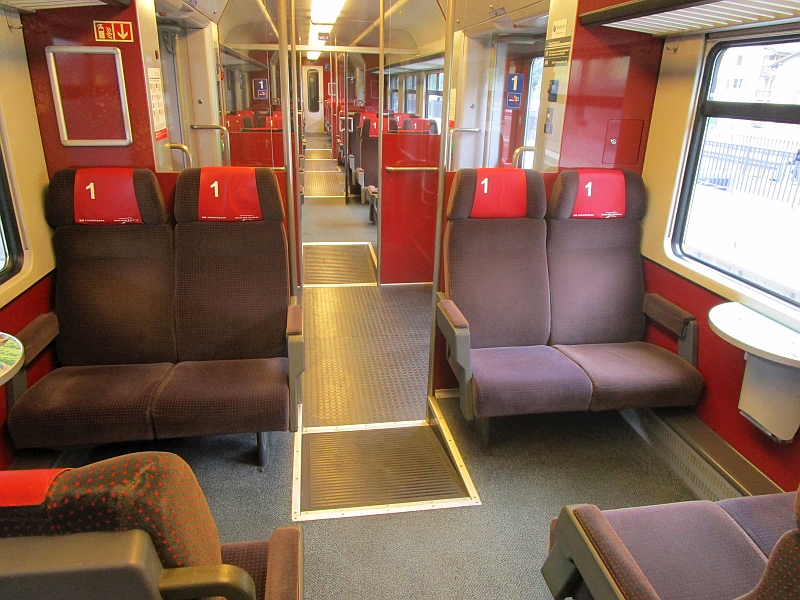 Erste Klasse im NPZ der Schweizerischen Südostbahn
