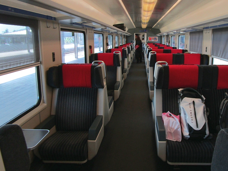 Erste Klasse im Intercity von Bern nach Spiez