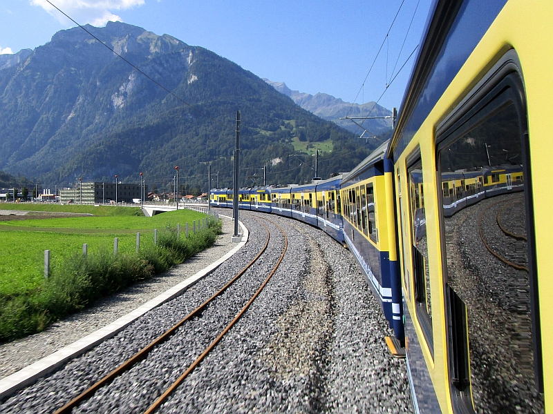 Fahrt mit der Berner-Oberland-Bahn
