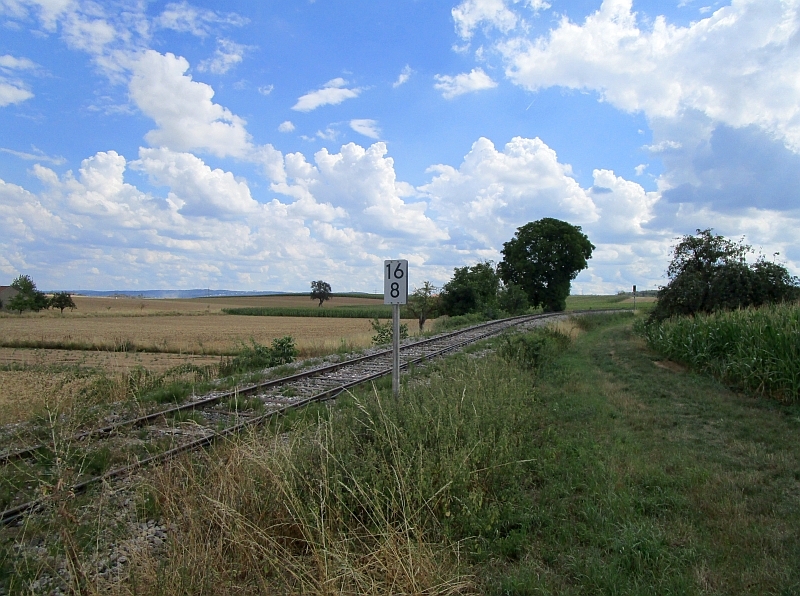 Gleis der Strohgäubahn nach Weissach