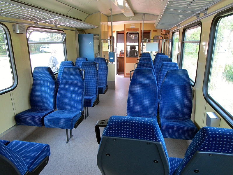 Innenbild NE-81-Steuerwagen der Wieslauftalbahn