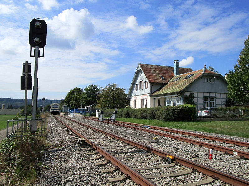 Zug an der Endstation Rudersberg-Oberndorf