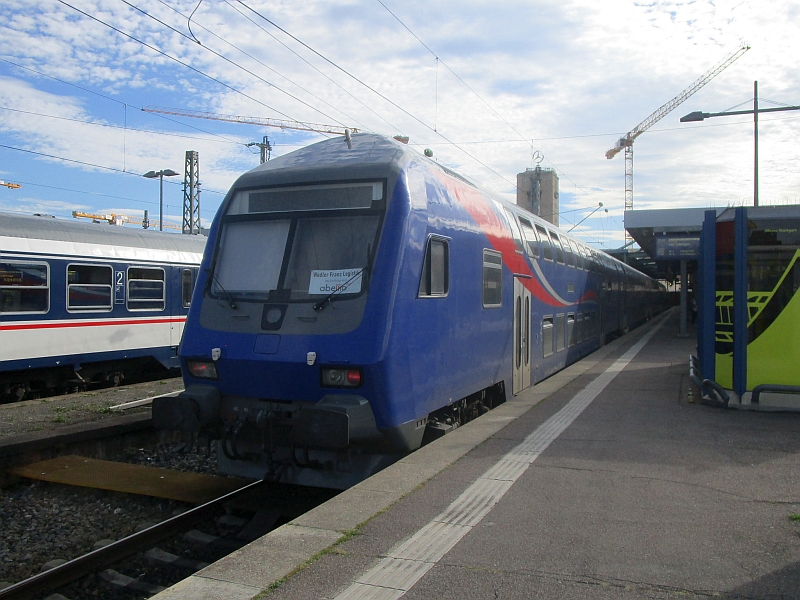 Ersatzzug von WFL im Hauptbahnhof Stuttgart