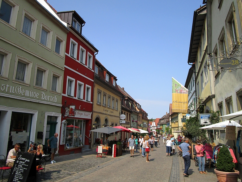 Hauptstraße in der Altstadt Volkach