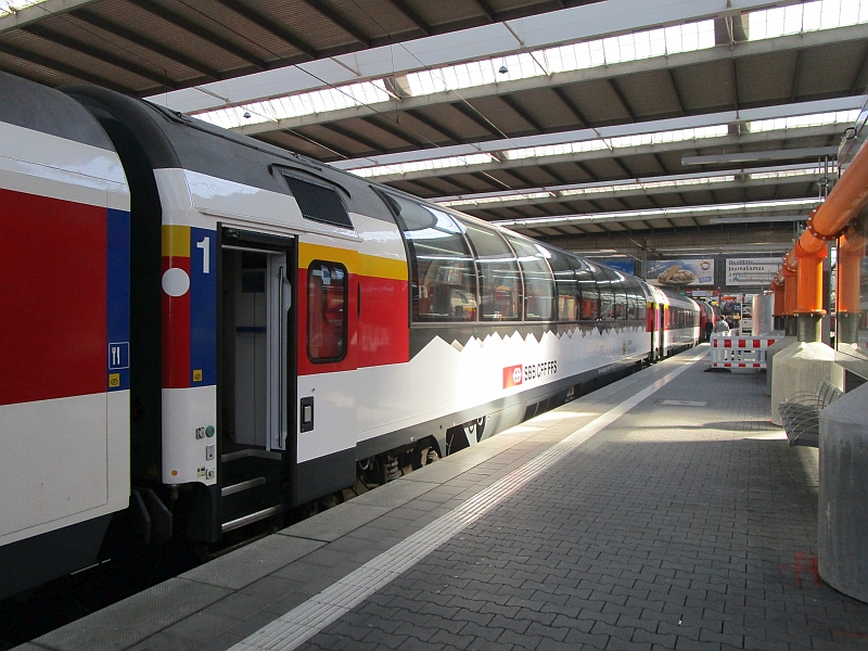 Panoramawagen der SBB im Eurocity München-Zürich