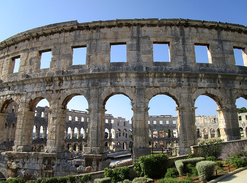 Amphitheater Pula