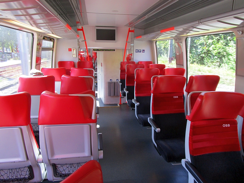 Innenbild Talent-Triebzug der ÖBB