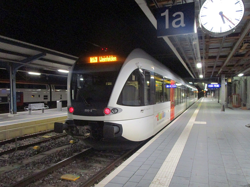 Gelenktriebwagen (GTW) von Thurbo im Bahnhof Konstanz