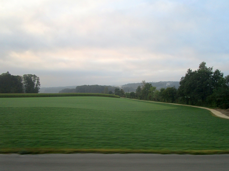 Blick aus dem Zugfenster zwischen Zürich und Bern