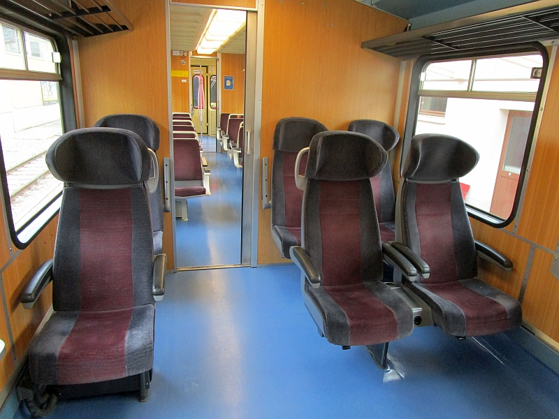 Erste Klasse im Triebzug der NStCM