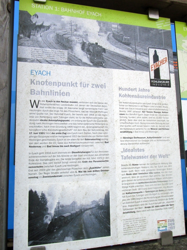 Infotafel zur Geschichte des Bahnhofs Eyach