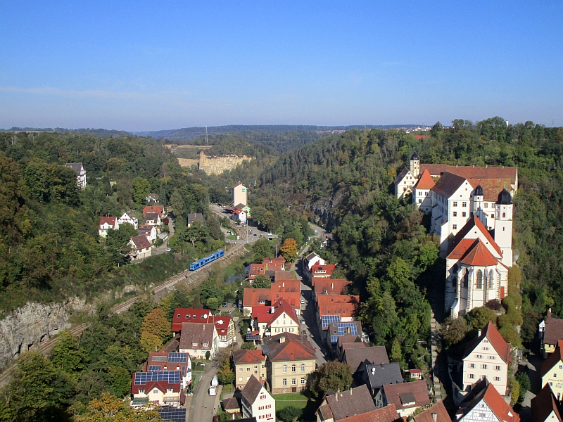 Bahnstrecke nach Eyach, rechts Schloss Haigerloch
