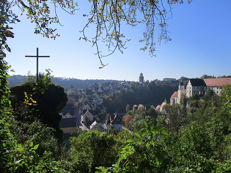 Blick vom Aussichtspunkt Haigerloch Kapf zum Römerturm