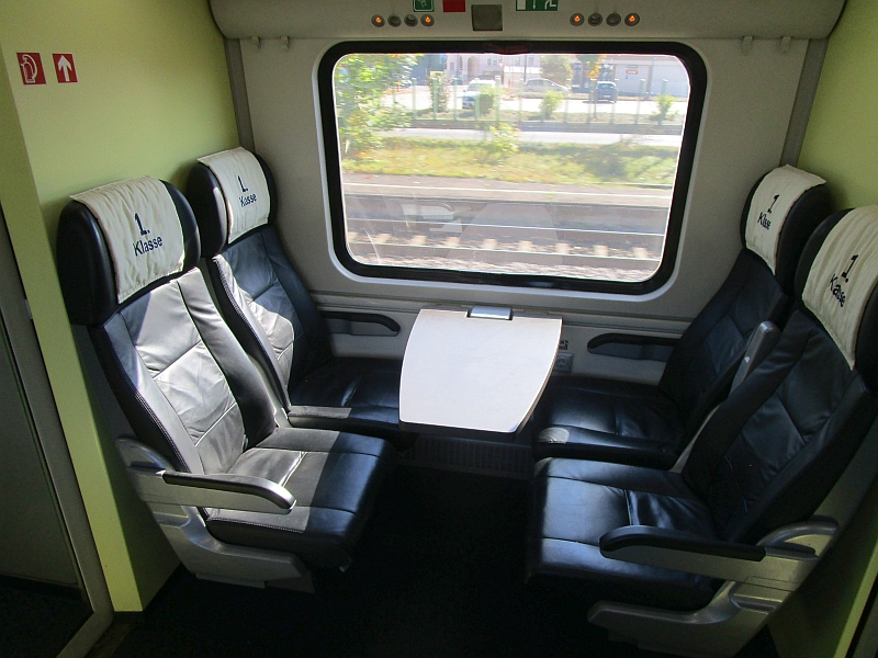 Erste Klasse im Dieseltriebzug der Baureihe 612