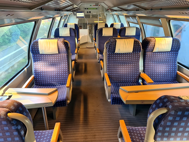 Erste Klasse im Regionalzug der Schwarzwaldbahn