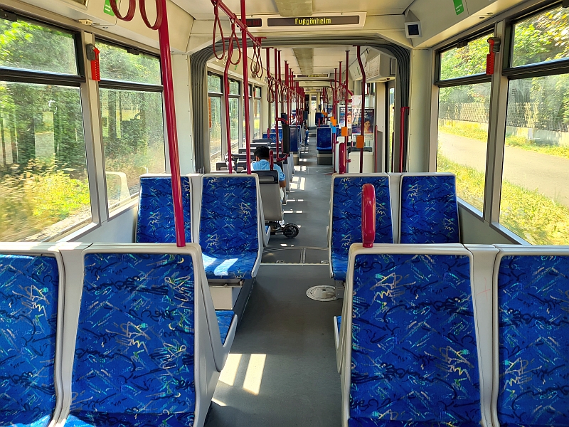 Innenbild Straßenbahntriebwagen des rnv