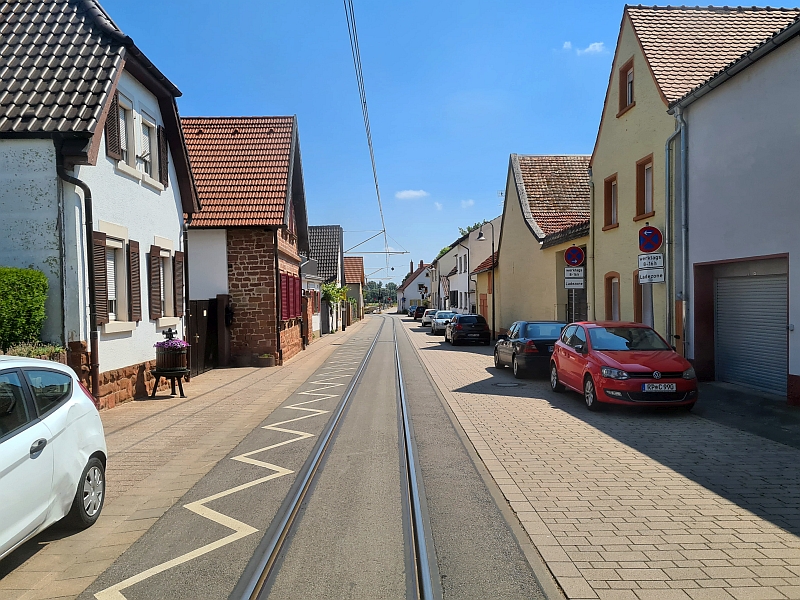 Fahrt durch Ellerstadt