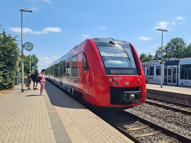 LINT-Dieseltriebzug von Monsheim nach Bingen