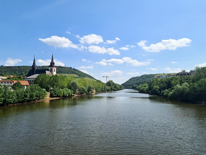 Fußweg in Bingen über die Nahe