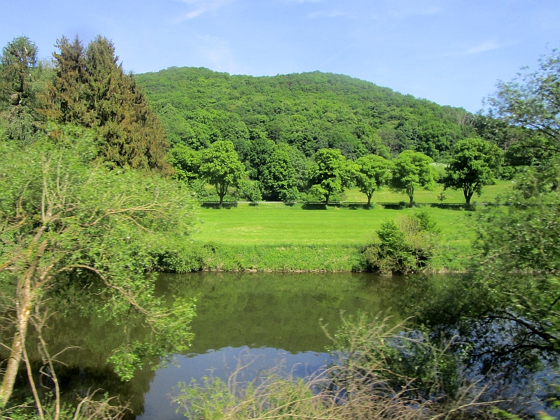 Fahrt entlang der Lahn