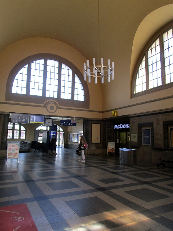 Empfangshalle Bahnhof Friedberg